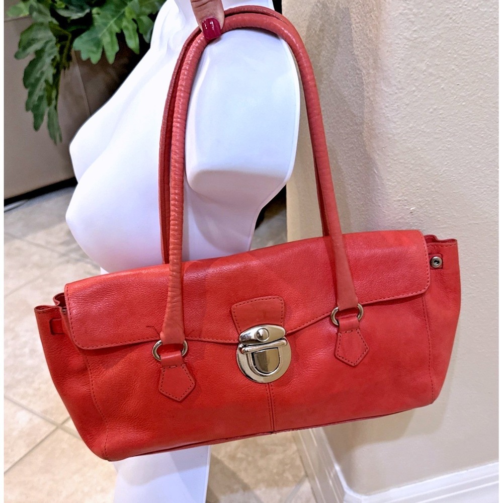 Wilsons Leather Pelle Studio‎ Coral Red Leather Shoulder Bag Push Lock Flap